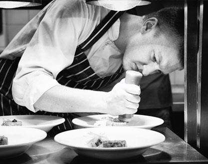 About the Candlelight Inn